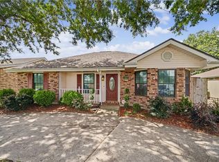 8912 W Metairie Ave, Metairie, LA 70003
