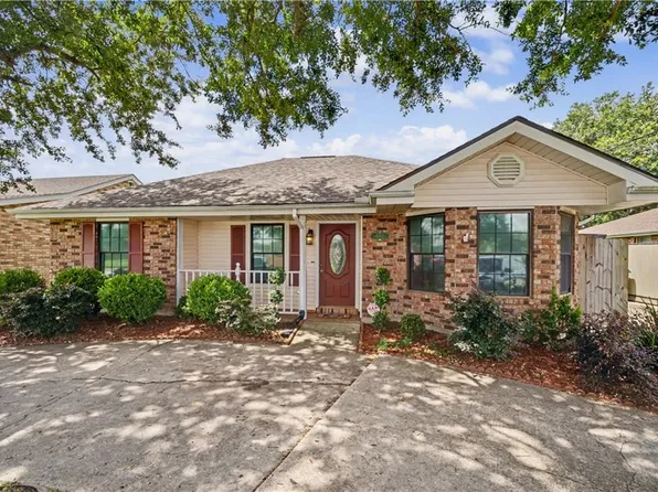 8912 W Metairie Ave, Metairie, LA 70003