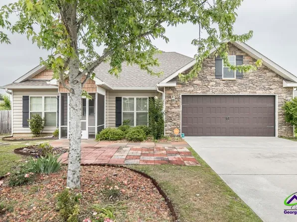 103 Savannah Ln, Bonaire, GA 31005