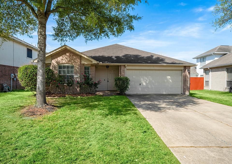 1st image of 22807 W Waterlake Dr