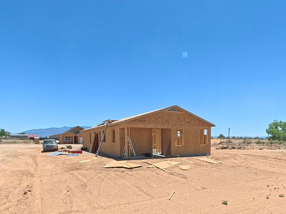 3rd image of 307 1st St SE
