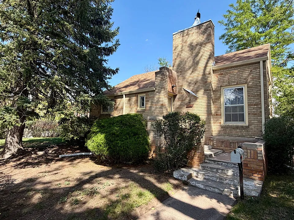 3321 Central Ave