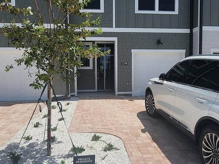1379 Bluewater Ln — Photo 1