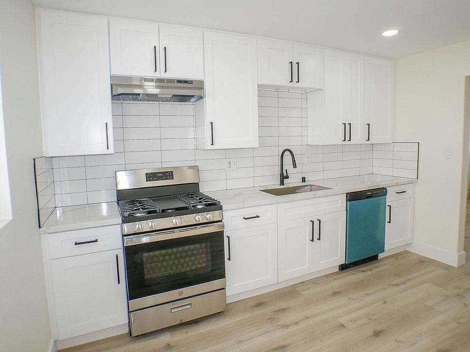1st image of 4915 1/2 Del Mar Ave