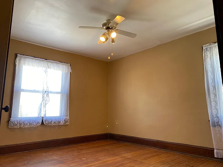 368 Elm Ave — Photo 17