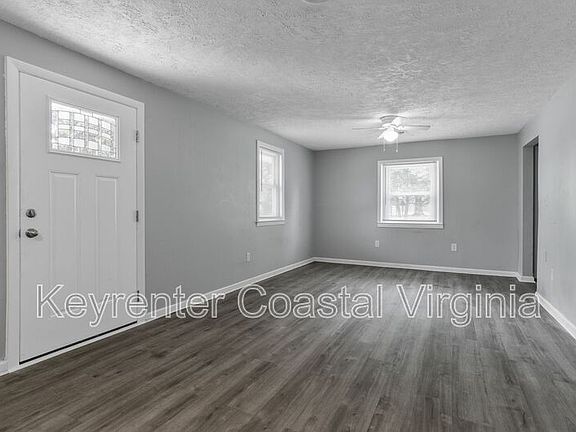5th image of 2319 Jamestown Ave #A