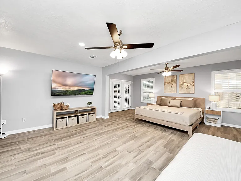 12711 Laurel Bank Way — Photo 37