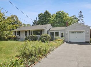 16 Bradley St, Plainville, CT 06062