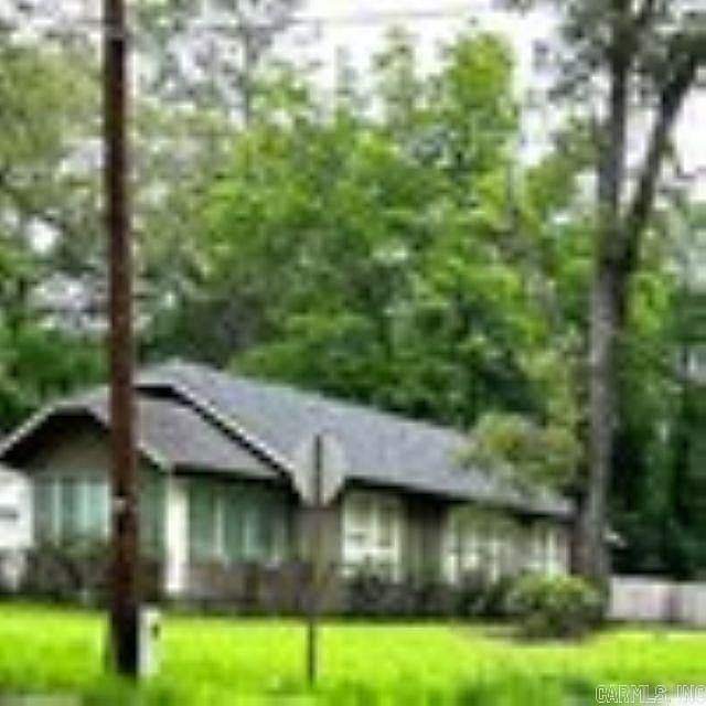 1st image of 901 W 34th Ave