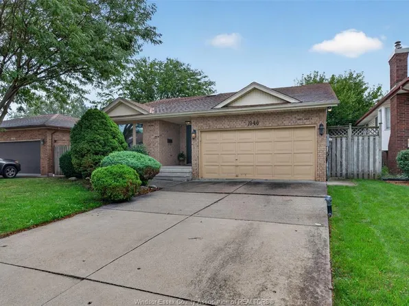 1946 Lepain Cres, Lasalle, ON N9H 2J2