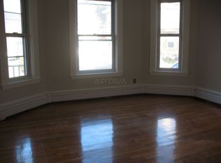 30 Rice St #3, Cambridge, MA 02140