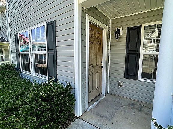 3rd image of 214 Makayla Ct