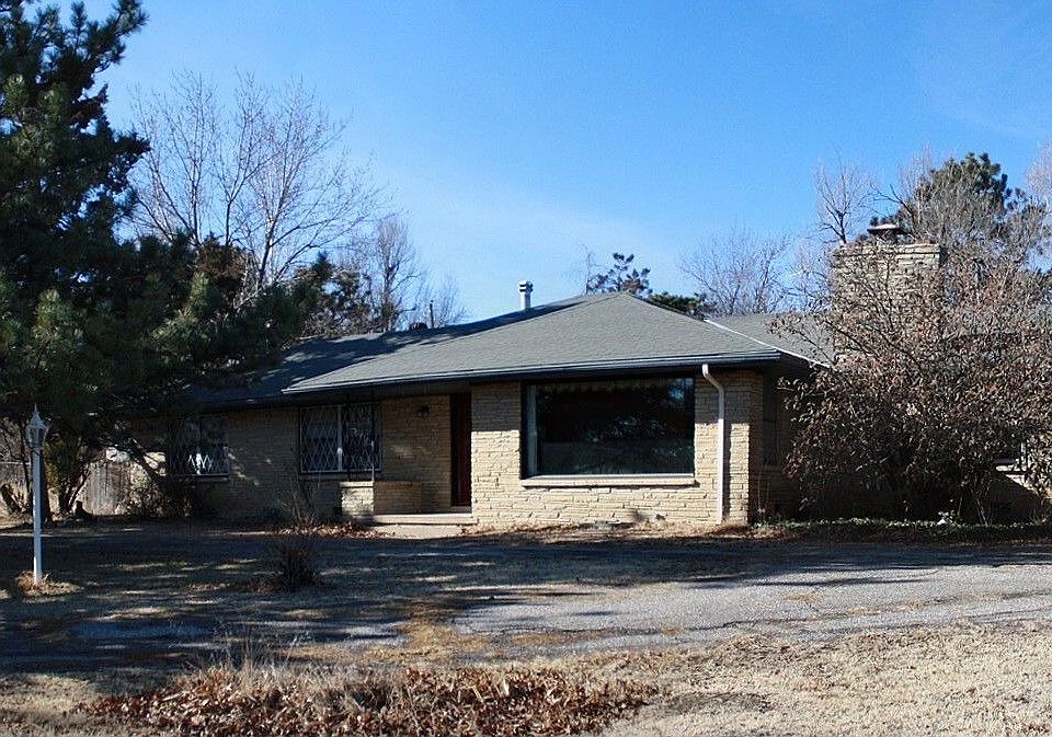 2nd image of 15 N Crestview Lakes Dr