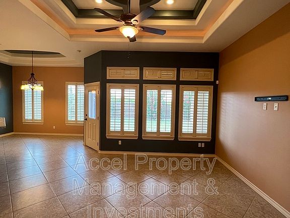 2nd image of 4404 Kiwi Ave