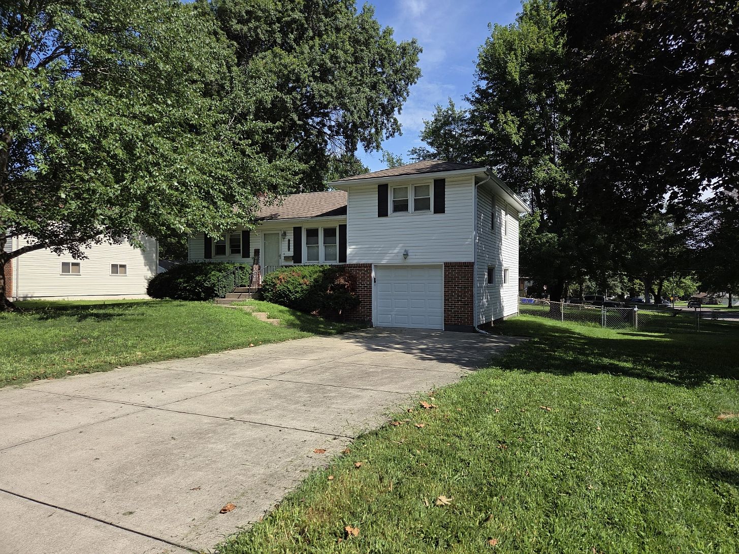 13606 W 90th Pl, Lenexa, KS 66215 | Zillow