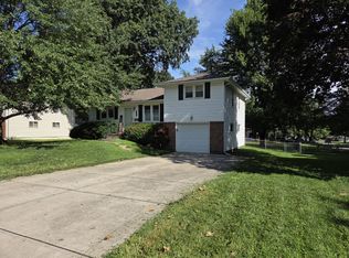 13606 W 90th Pl, Lenexa, KS 66215