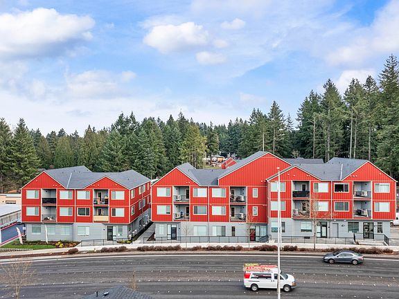 Our vibrant colors beautifully contrast with the Northwest skies