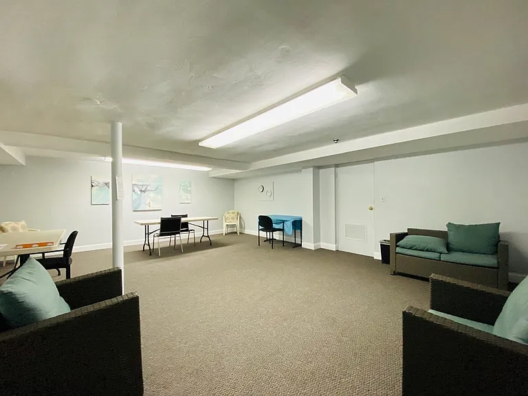 50 Green St #209 — Photo 12