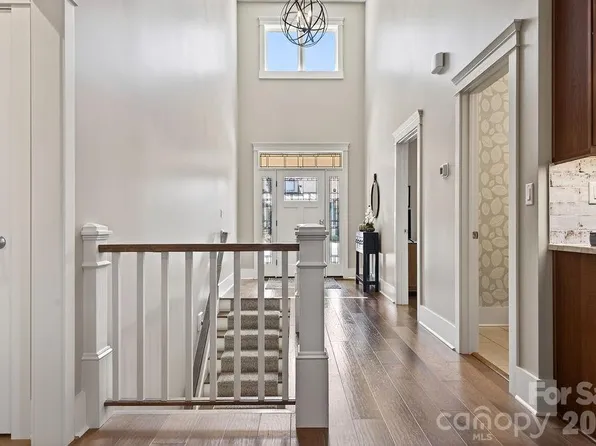 202 Sports Village Dr, Hendersonville, NC 28739