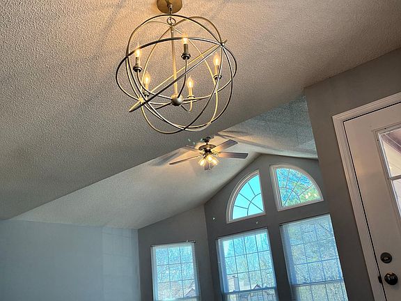 4th image of 1205 Waterville Ct #225