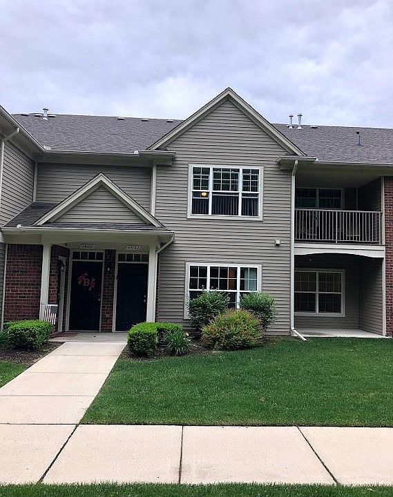 1st image of 49192 W Woods Dr