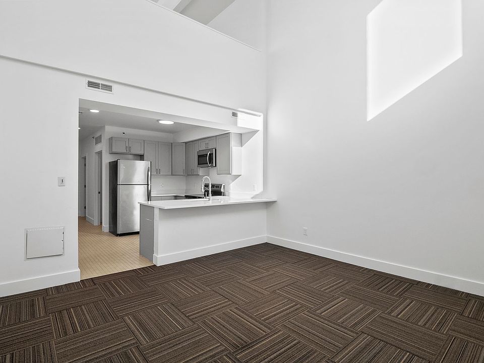 1st image of 4500 S Kingshighway Blvd #13