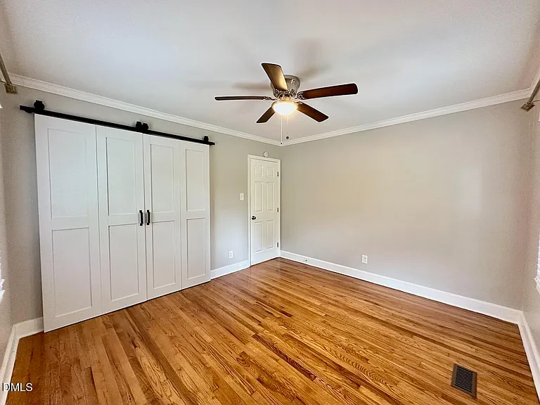 816 S State St — Photo 14