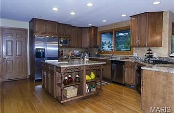 2nd image of 1329 Forest Ave