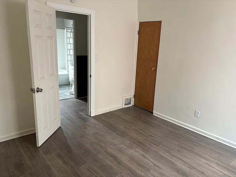 1232 Lafayette Blvd — Photo 5