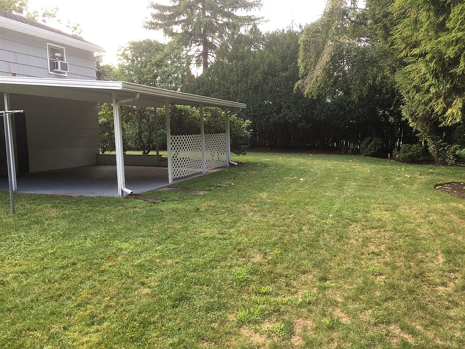 2nd image of 30 Pierce Ave