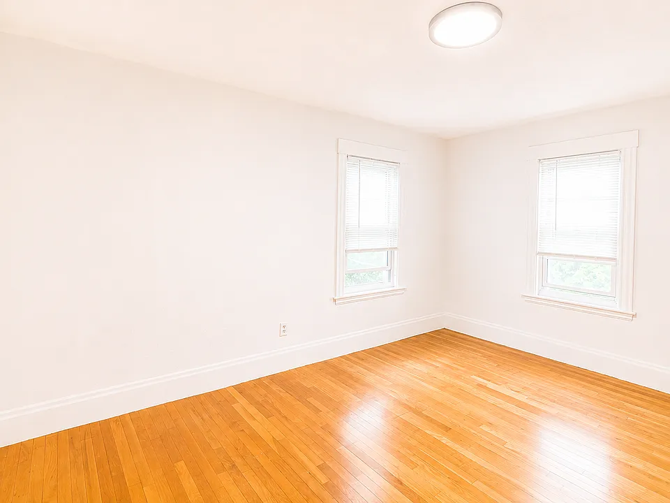 53 Sycamore St #2