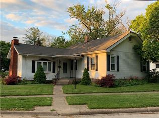 421 E Crawford St, Paris, IL 61944