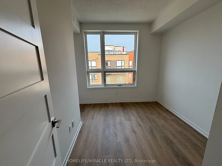 17 Lytham Green Cir #26 — Photo 26
