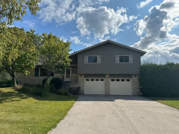 W6940 Fox Dr, Fond Du Lac, WI 54937