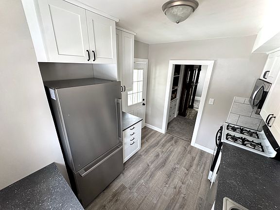 5th image of 214 S Birmingham Ave Floor 2