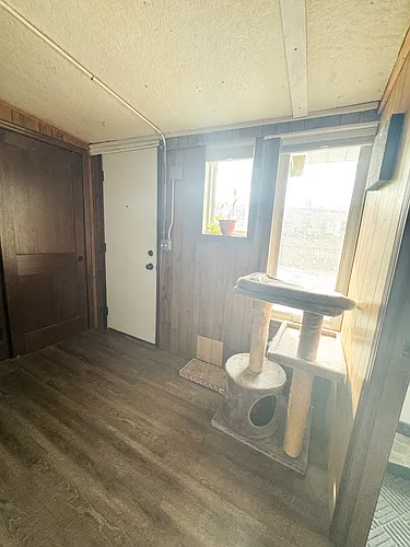 135 W Center St #B Photo 1