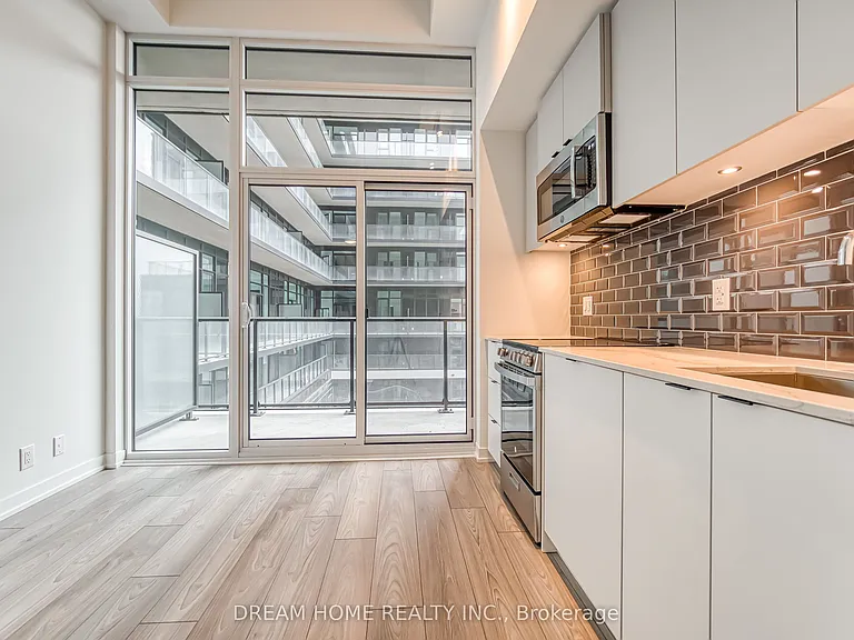 285 Dufferin St #705 — Photo 22