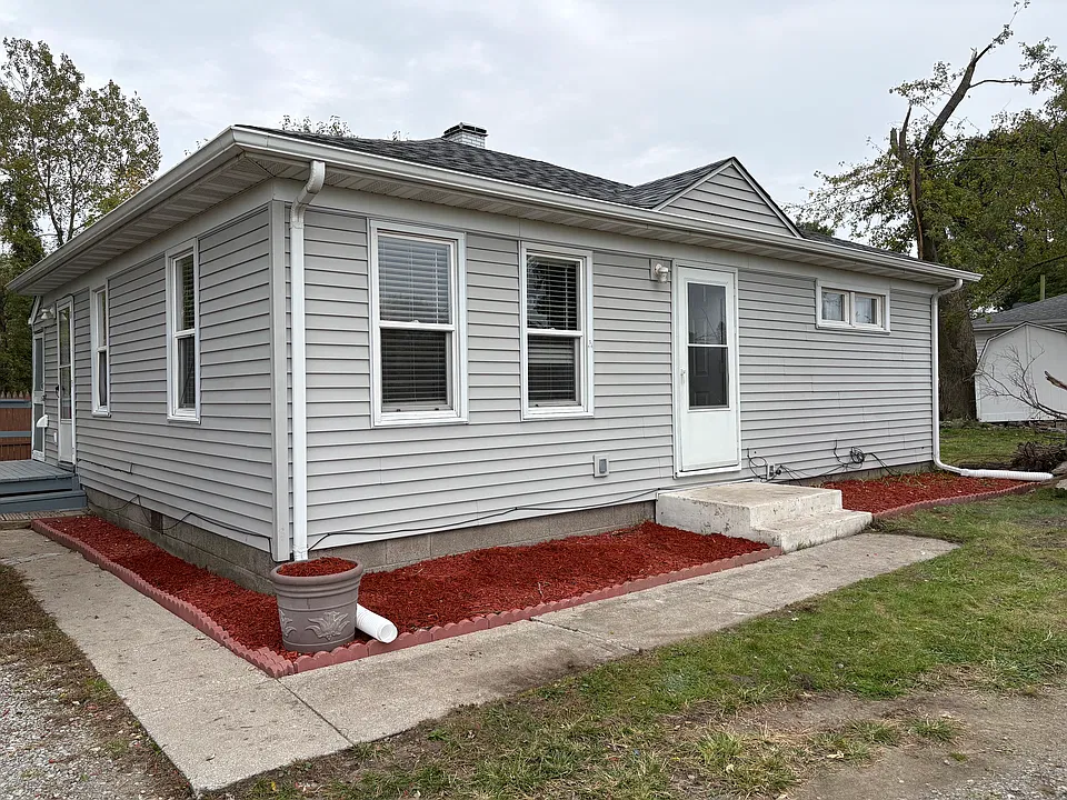 4244 W Ridge Rd