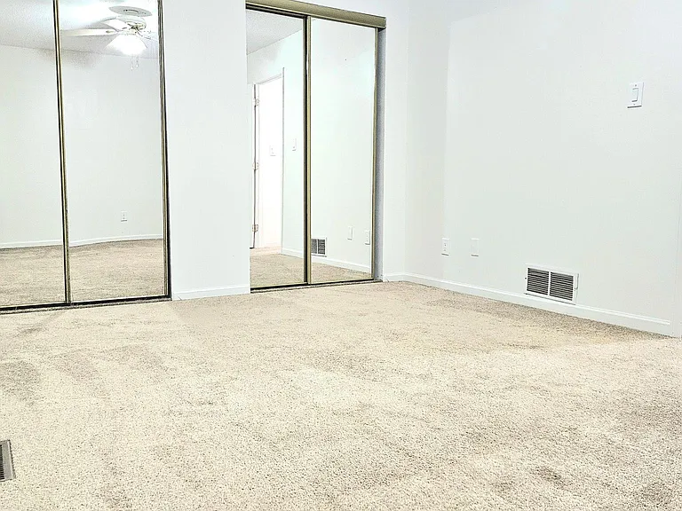 Upstairs bedroom 2