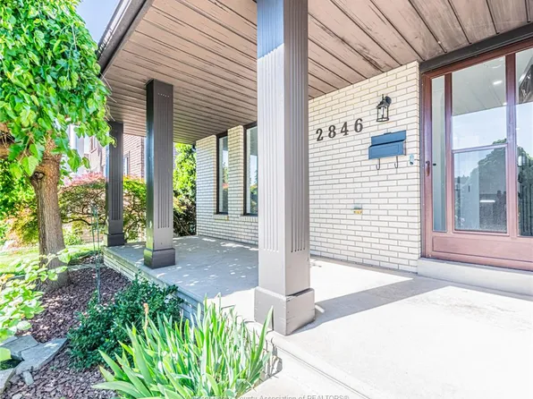 2846 Northway Ave, Windsor, ON N9E 4K3