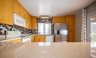 3rd image of 312 Steven Cir