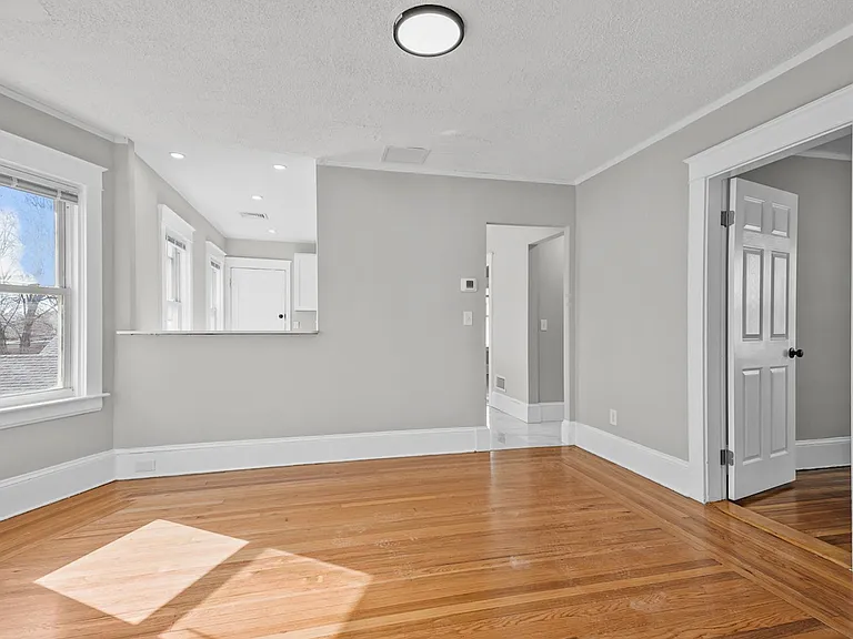 460 Eaton St #1 — Photo 13