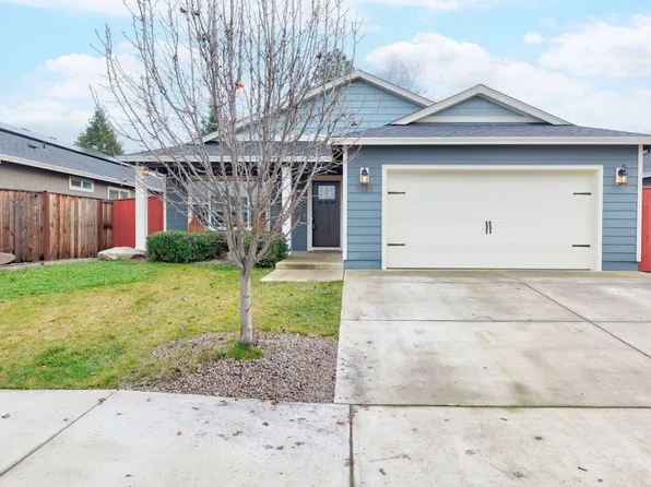 7590 Wilson Way, White City, OR 97503