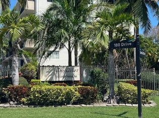 250 181st Dr APT 414, Sunny Isles Beach, FL 33160