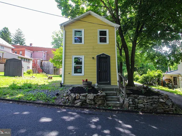 312 Plane St, Lykens, PA 17048