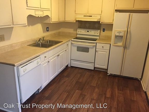 2nd image of 5033 Chateau Ave