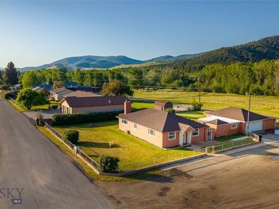 225 Mountain View Dr S, Anaconda, MT, 59711