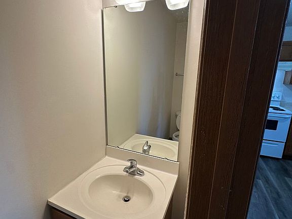 5th image of 229-235 Truman Ct #231