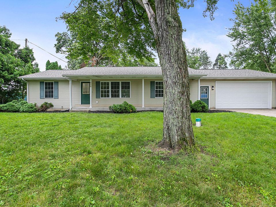 1st image of 426 Meade Rd