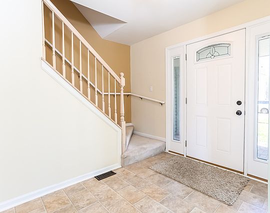 3rd image of 260 E Cherry Cove Ln
